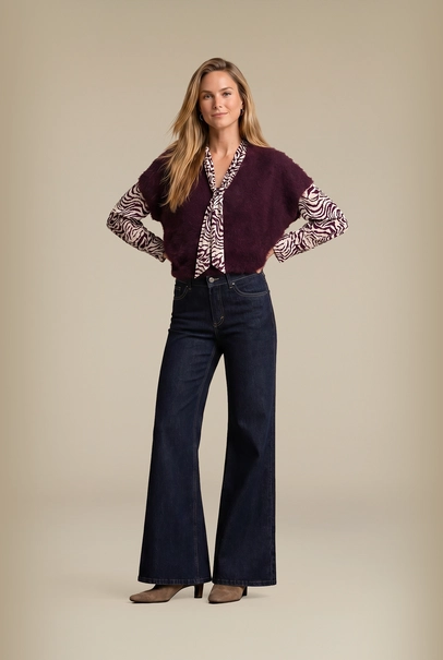 JEANS RED BUTTON